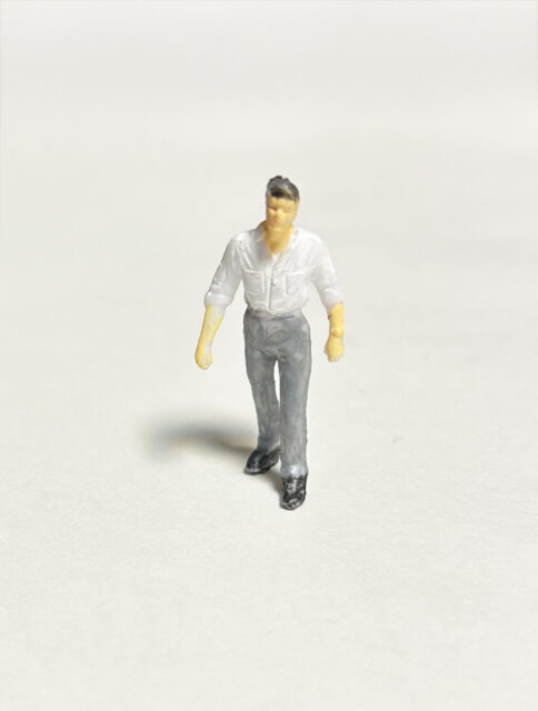 カジュアル男性フィギュア４