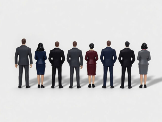ビジネスパーソン後ろ姿8人